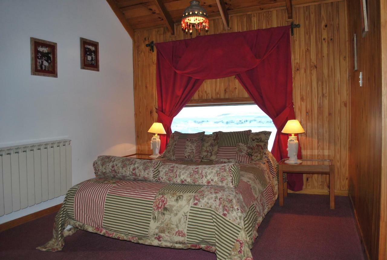 Hosteria Residencia Linares Ushuaia Exterior foto